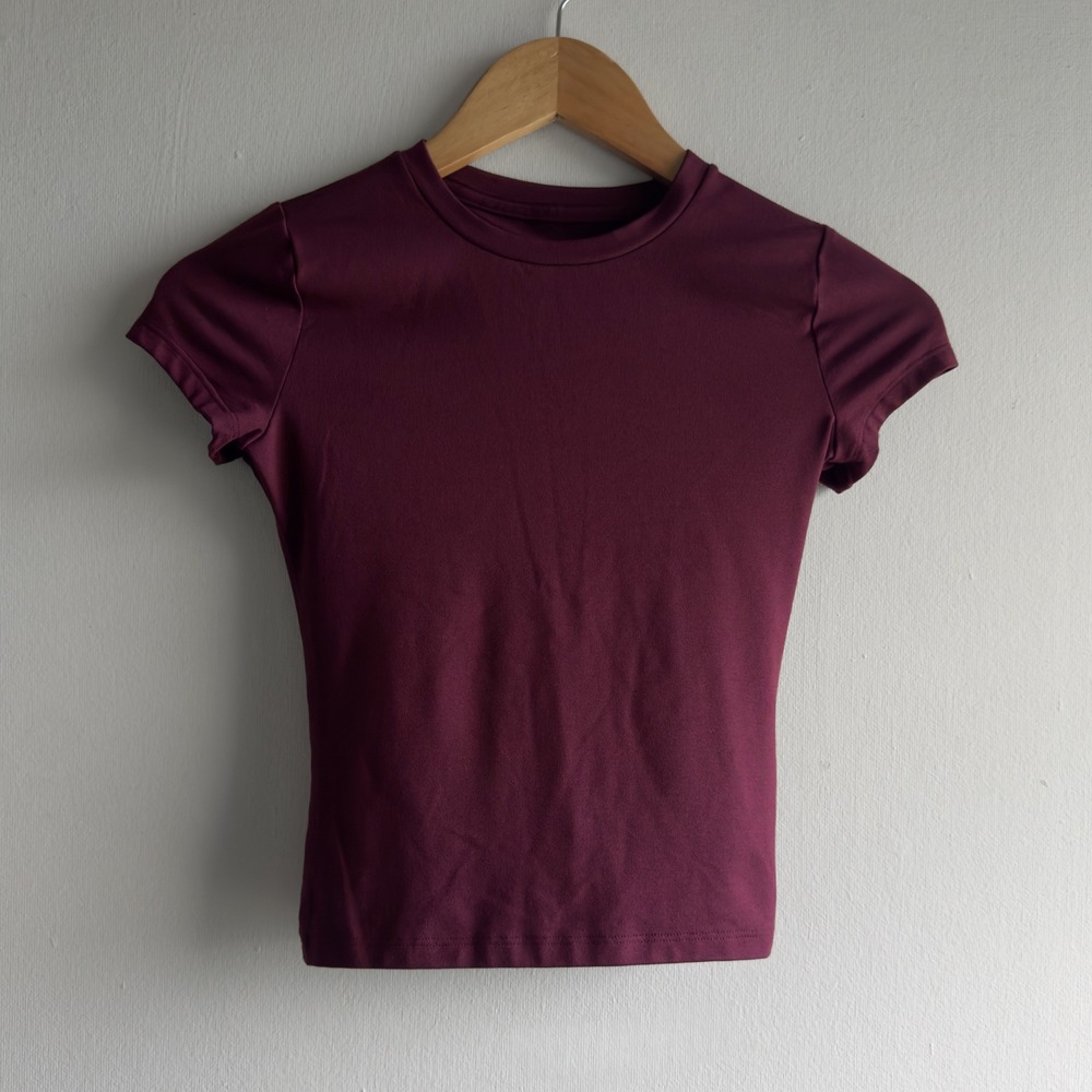 Hollister Slim Fit Baby Tee Women XXS Burgundy Maroon Short Sleeve Crew Neck Top